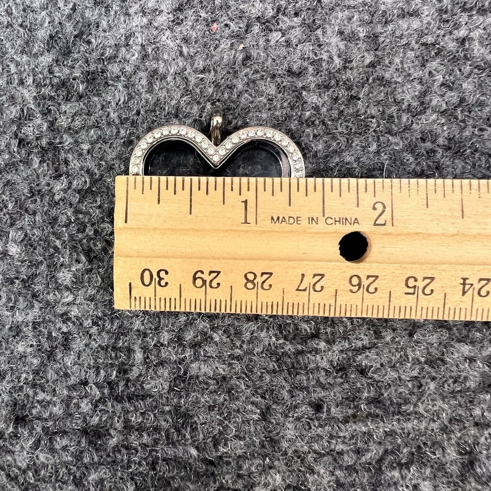 Origami Owl LK1020 Large Silver Hinged Heart Locket w/ Crystals 1.25" - Picture 8 of 12